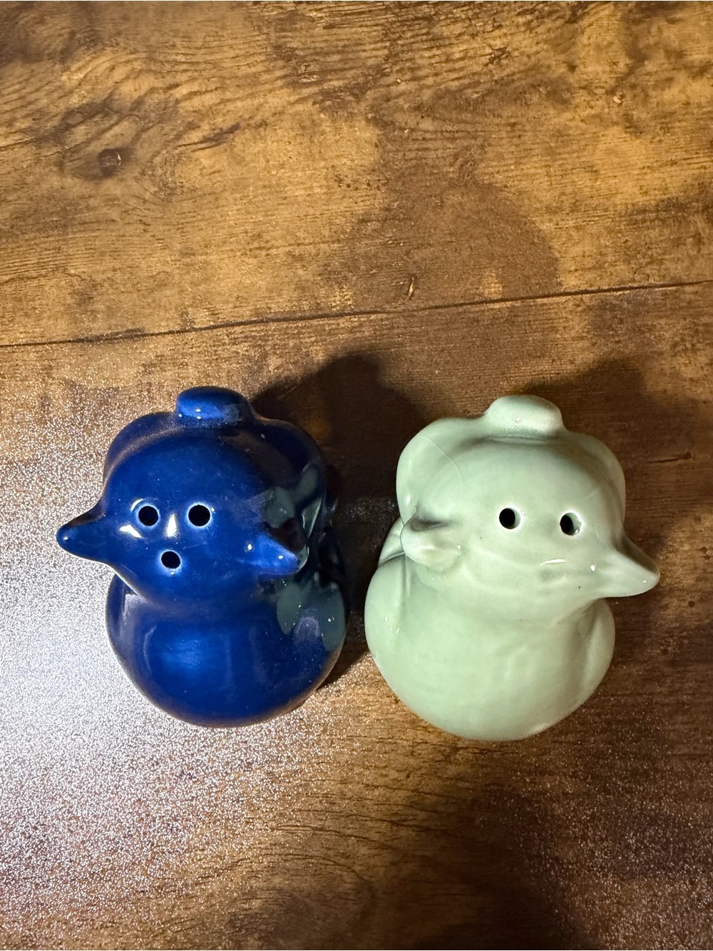 Pig Salt & Pepper Shaker Set. NWT - Picture 4 of 5